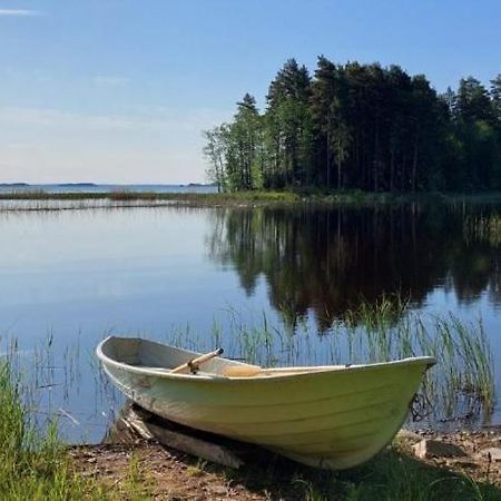 Pulla Karvisen Maatilamatkailussa Ruokola Exterior foto