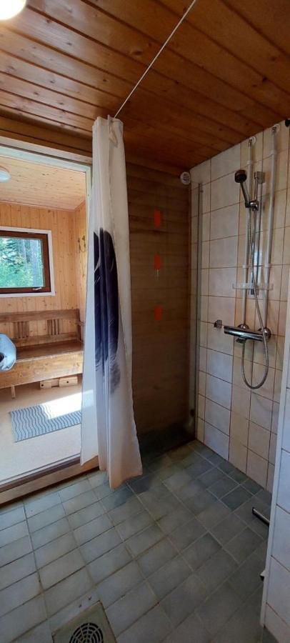 Pulla Karvisen Maatilamatkailussa Ruokola Exterior foto